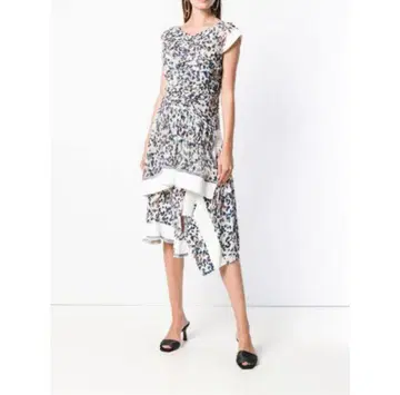 3.1 Phillip Lim 실크 비대칭 원피스