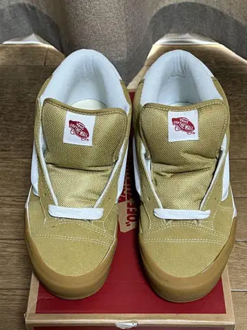 반스 KNU MID 카키/껌 US11 29cm 미사용 새상품 박스 포함