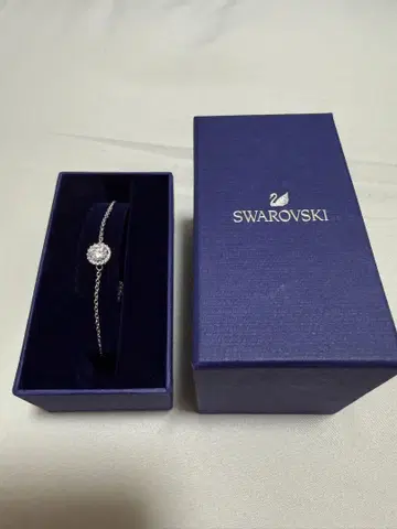 SWAROVSKI 스와로브스키 팔찌
