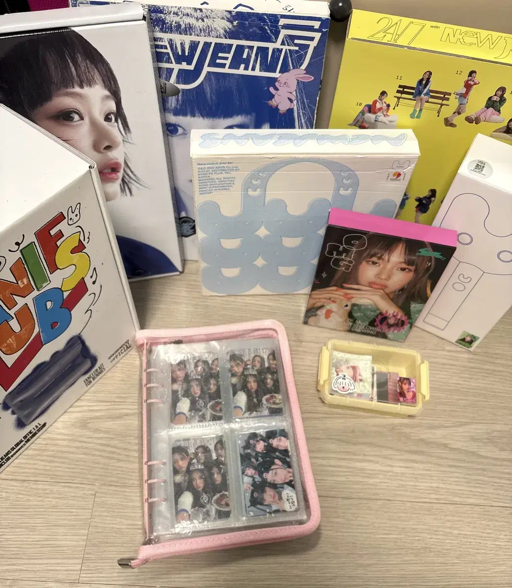 뉴진스 굿즈 판매 개별, 일괄  (앨범, 버니즈 클럽, 시그, 응원봉)