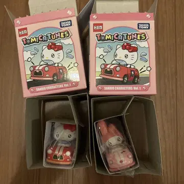 새상품 토미카 TUNES SANRIO 헬로키티 마이멜로디 외부 박스 포함