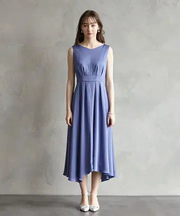 AIMER 새틴 슬리브리스 비대칭 스커트 드레스