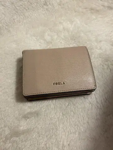 훌라 FURLA 베이지 접이식 지갑