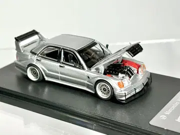메르세데스 AMG W201 190E 1/64 스케일
