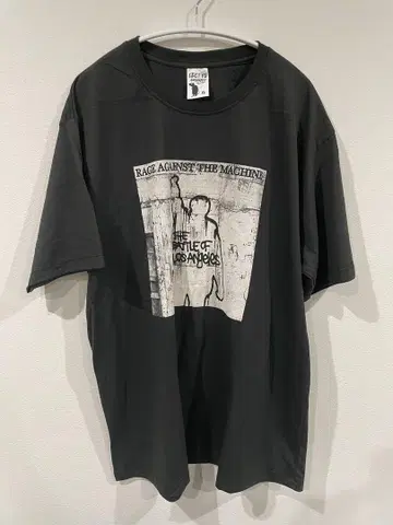 RAGE AGAINST THE MACHINE 티셔츠 블랙