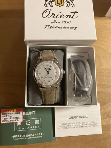 오리엔트 밤비노 38 솔라 파워드 75주년 기념 수량 한정 300권