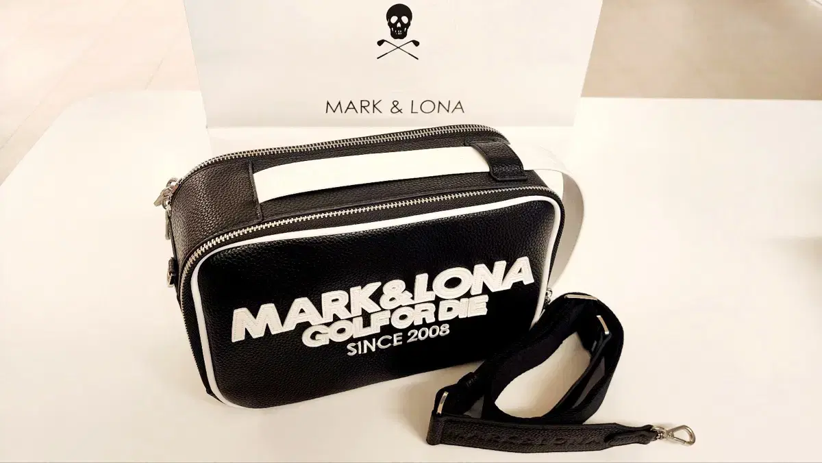 Mark & Lona pow (New)