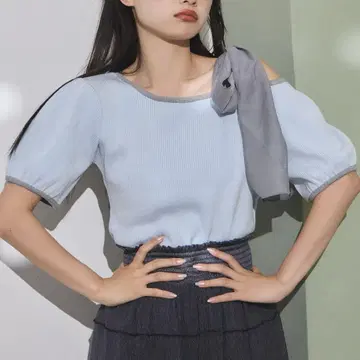 리브 오프숄더 반팔 상의