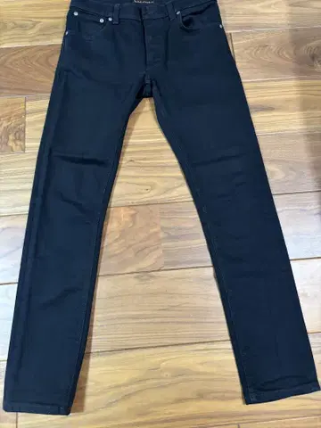 누디진 Dry Ever Black