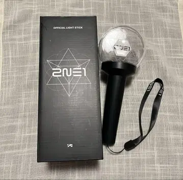 2NE1 공식 응원봉 블랙 스트랩 및 스티커 포함