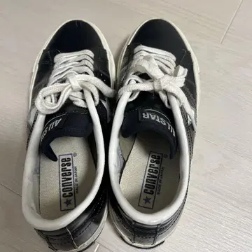 CONVERSE ALL STAR 블랙 가죽 스니커즈