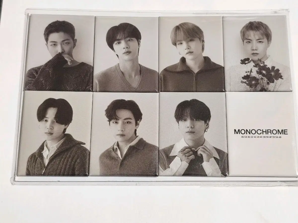 (Sealed) Bts Monochrome Magnet Set