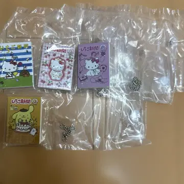 산리오 캐릭터즈 딸기 신문 콩 가샤 노트 4종 세트