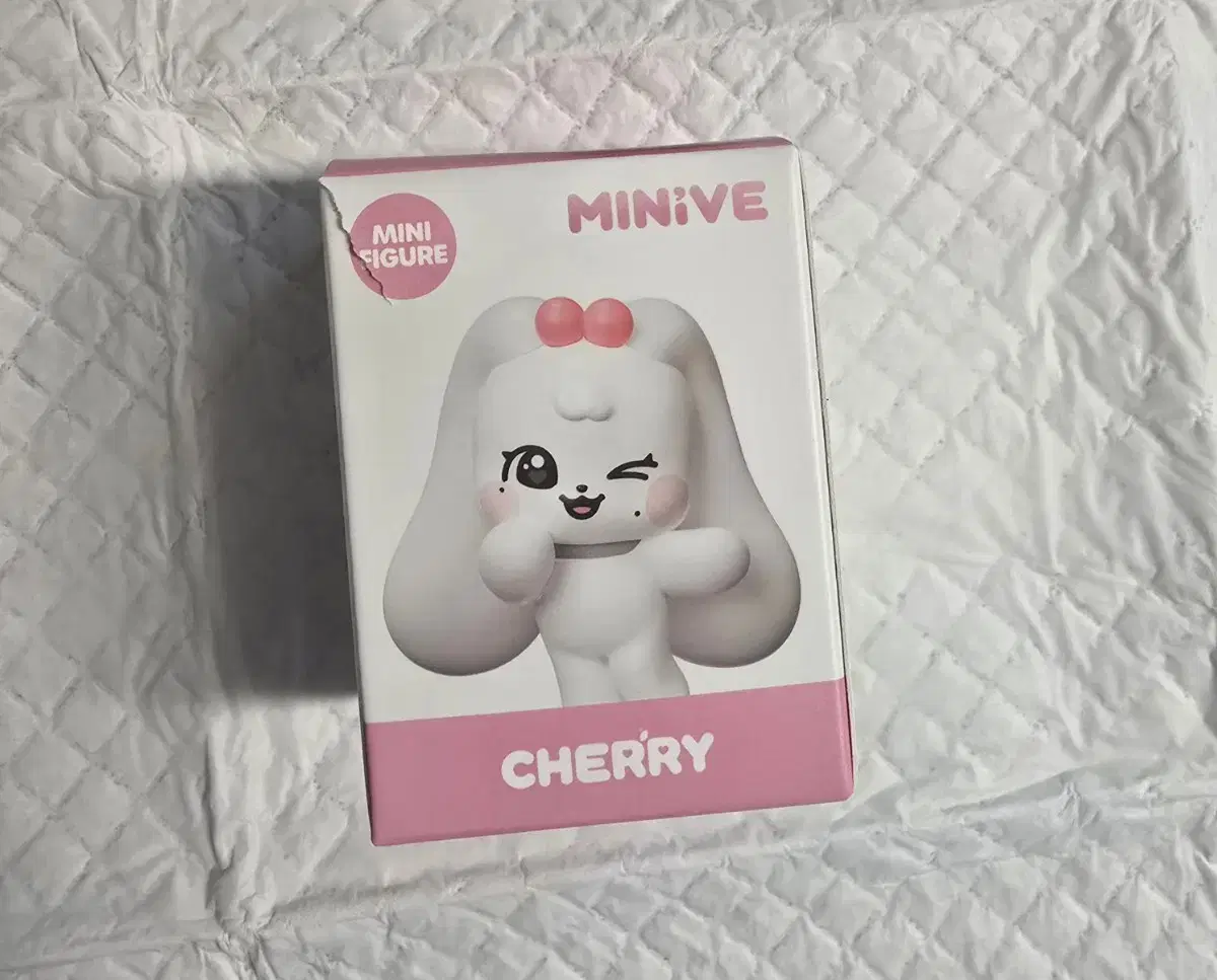 아이브 미니브 스쿨 팝업스토어 굿즈 체리