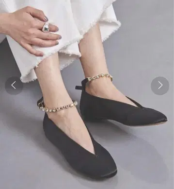 JW Anderson 앵클 스트랩 플랫 슈즈
