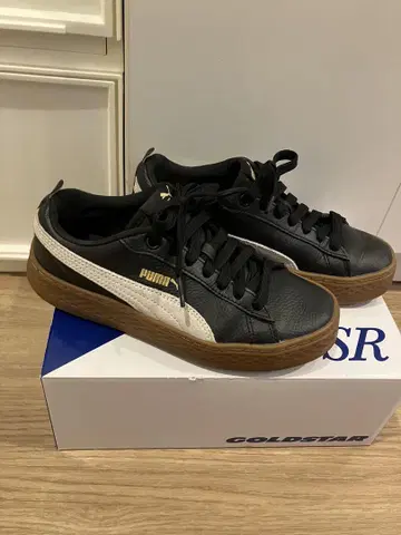 Puma 블랙 스니커즈