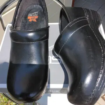 dansko XP 블랙 클로그 샌들