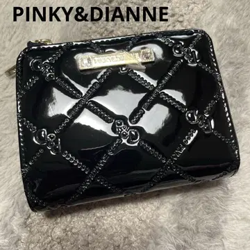 PINKY&DIANNE 코몬 에나멜 L자 지퍼 접이식 지갑 블랙