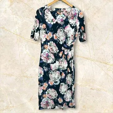 LAURA ASHLEY 로라 애슐리 꽃무늬 원피스 38