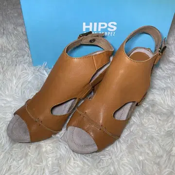 HIPS 가죽 샌들