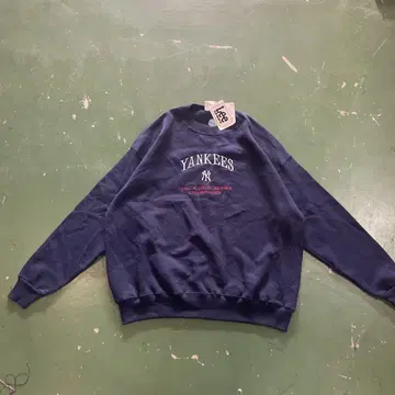 Yankees1996 USA제 Lee 양키스 자수 맨투맨 데드스탁