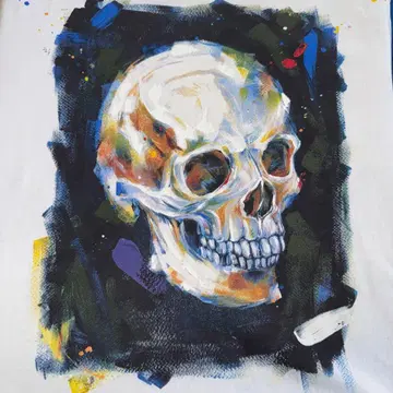 초레어 완판템 자라 스컬 페인트 티셔츠 아트 티셔츠 사이즈 L