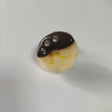 초코 바나나 귀걸이 Q-pot 큐팟 한쪽 귀