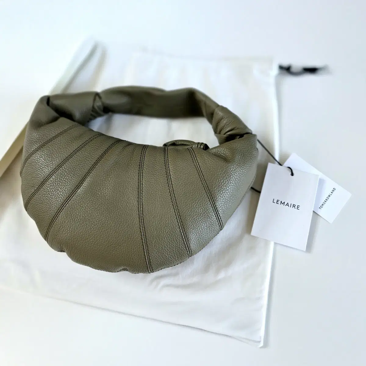 LEMAIRE Fortune Croissant Mini GR641