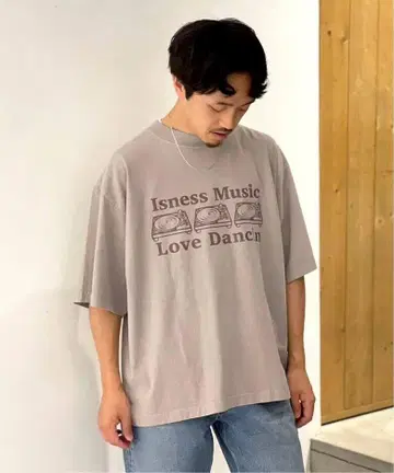 ISNESS MUSIC 러브 댄싱 티셔츠 M