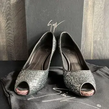 Giuseppe Zanotti 펌프스 오픈토 라메 실버