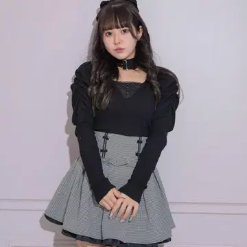 pium 초커 벨트 컷 티셔츠 블랙