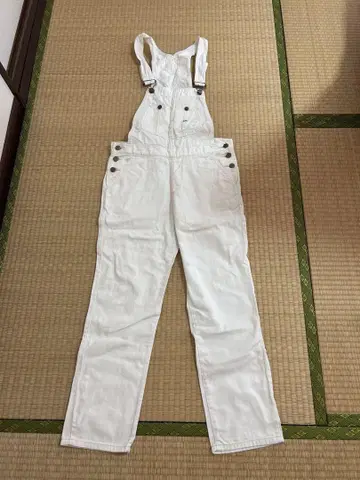 Lee 화이트 살로펫
