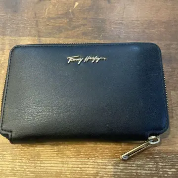 타미힐피거 블랙 가죽 지갑