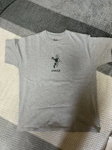 댄서 티셔츠