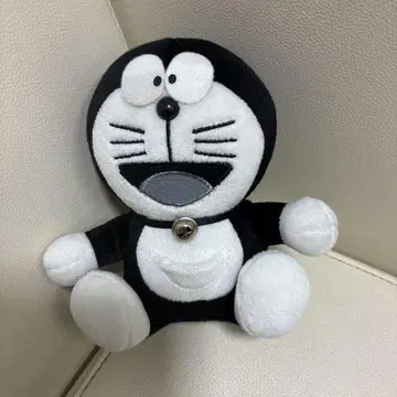 도라에몽 봉제 인형 블랙