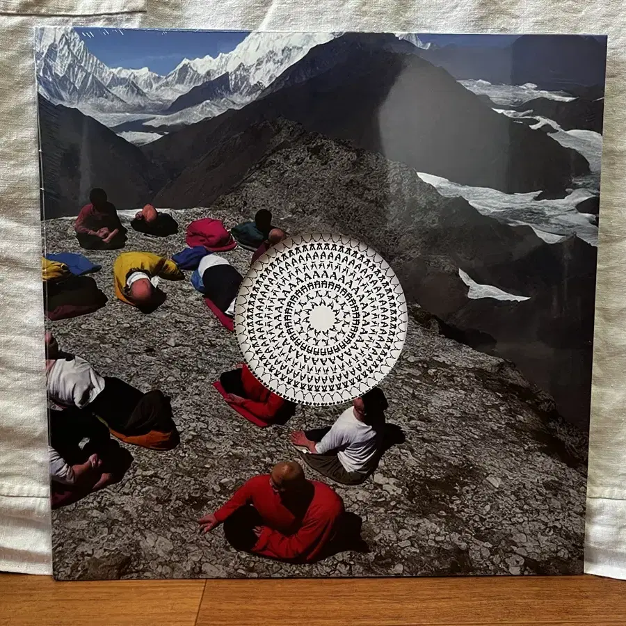 Hyukoh 20,22 LP sealed on Bunjang Global Site.