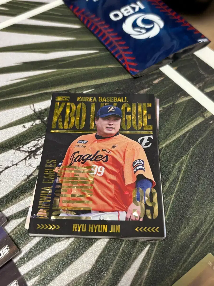 KBO 카드 류현진 홀로 패러렐 김주원 클로버