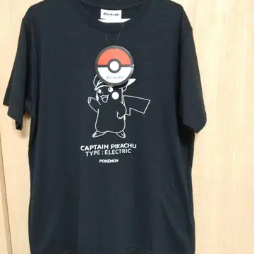 새상품 포켓몬 캡틴 피카츄 반팔 티셔츠 *LL* 블랙