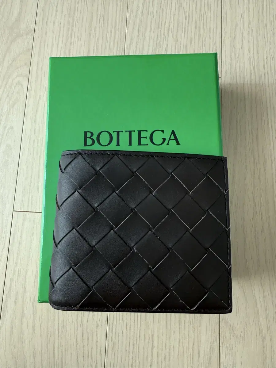 보테가베네타 남성 반지갑