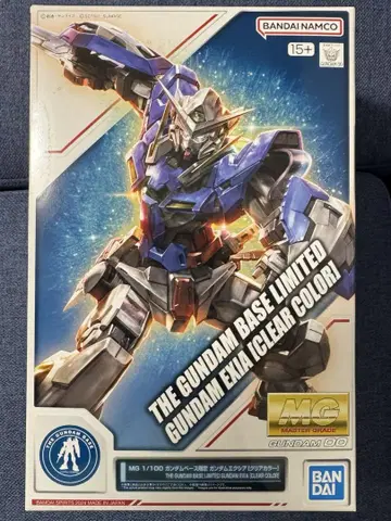 MG 1/100 건담 엑시아 클리어 컬러 건담 베이스 한정판