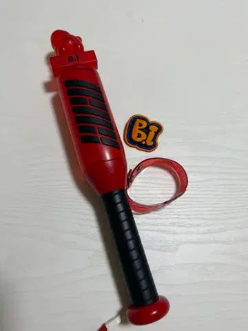 iKON 응원봉과 자수 패치, 러버 밴드 세트