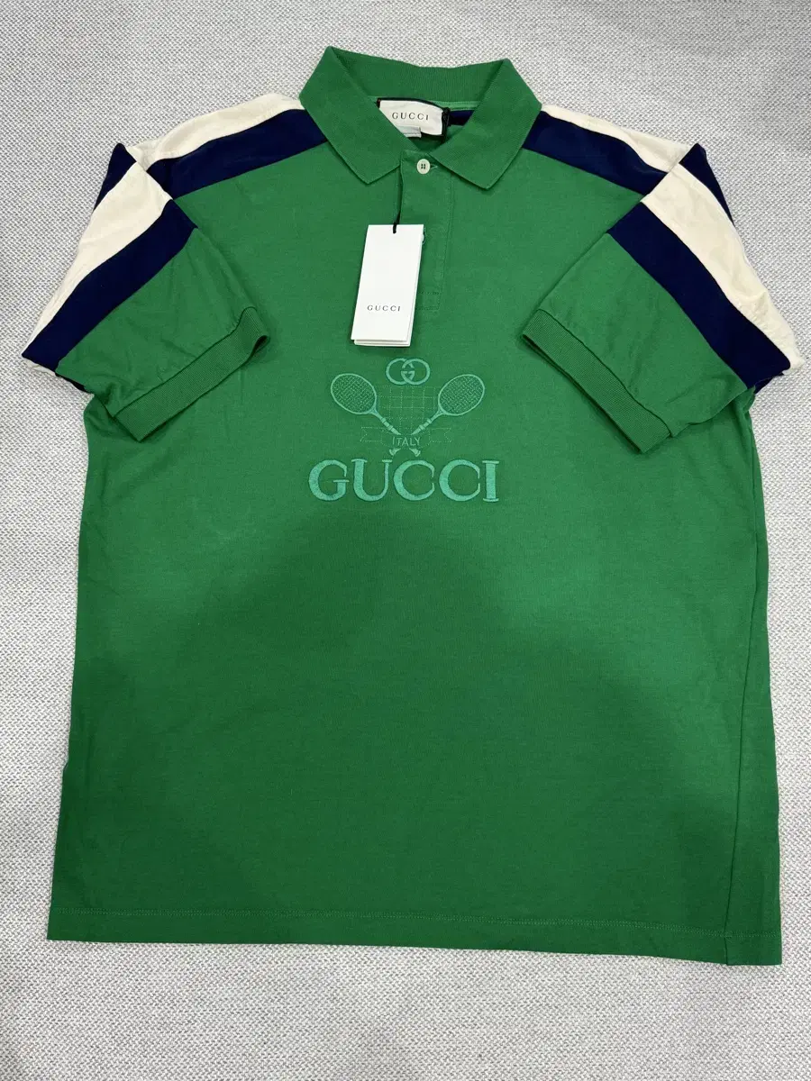 (New) Gucci 구찌 그린 테니스 자수 카라티 폴로티 L