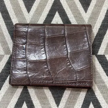 FURLA 훌라 접이식 지갑 크로코 엠보 브라운 이탈리아제