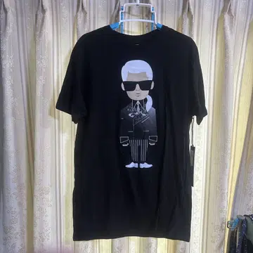미사용 티셔츠 KARL LAGERFELD 칼 라거펠트 M 사이즈