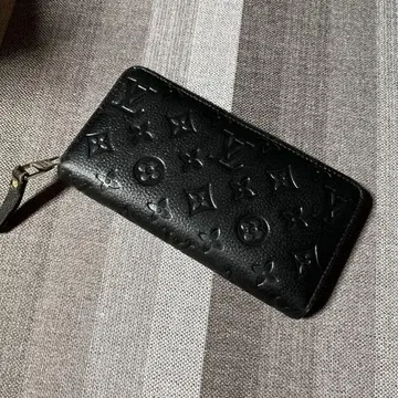 블랙 장지갑