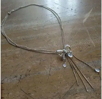 LesNereides 레네레이드 리본 모티브 목걸이
