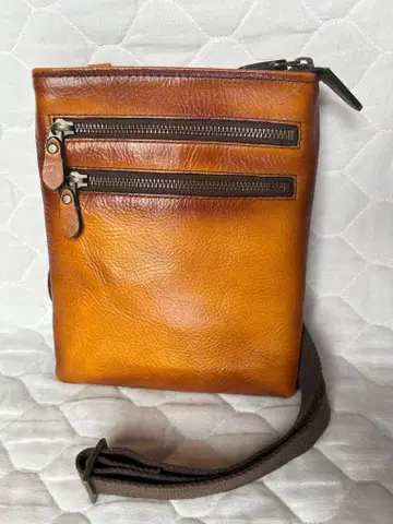 새상품급 중고 SADDLE 천연 가죽 숄더백 토요오카 가방 중고품