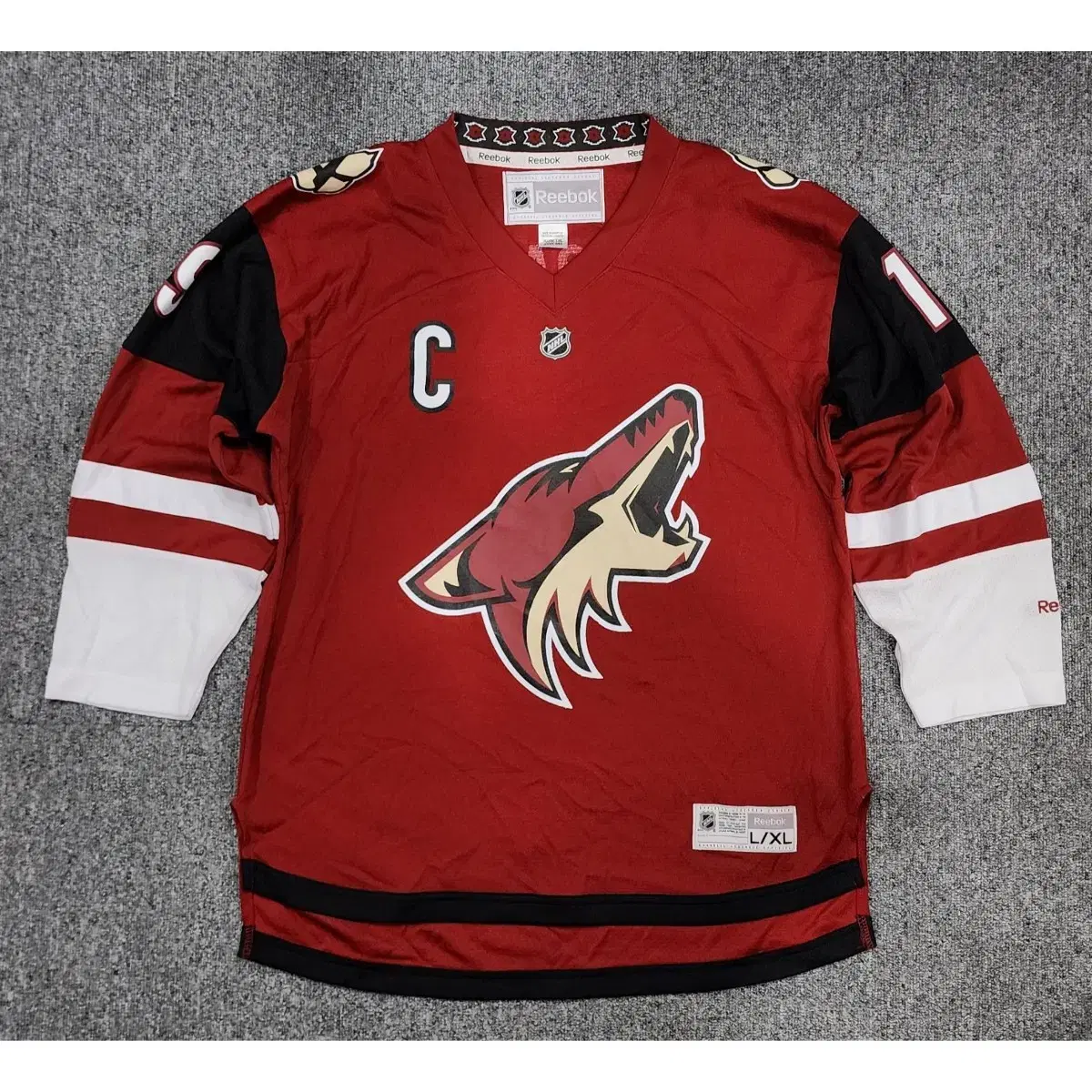 Reebok NHL Arizona Coyotes Hockey Jersey Blockcore Jersey L-XL