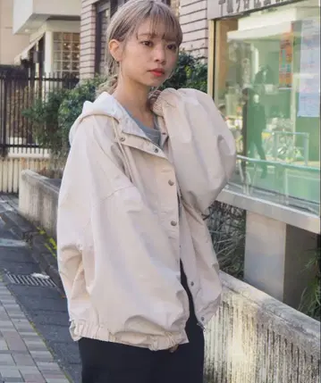 tiptop 빅 실루엣 마운틴 후드티 아이보리