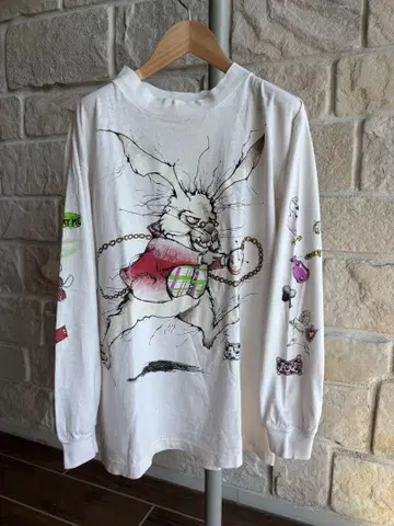 90s 빈티지 앨리스 흰 토끼 화이트 티셔츠 긴팔 L-XL